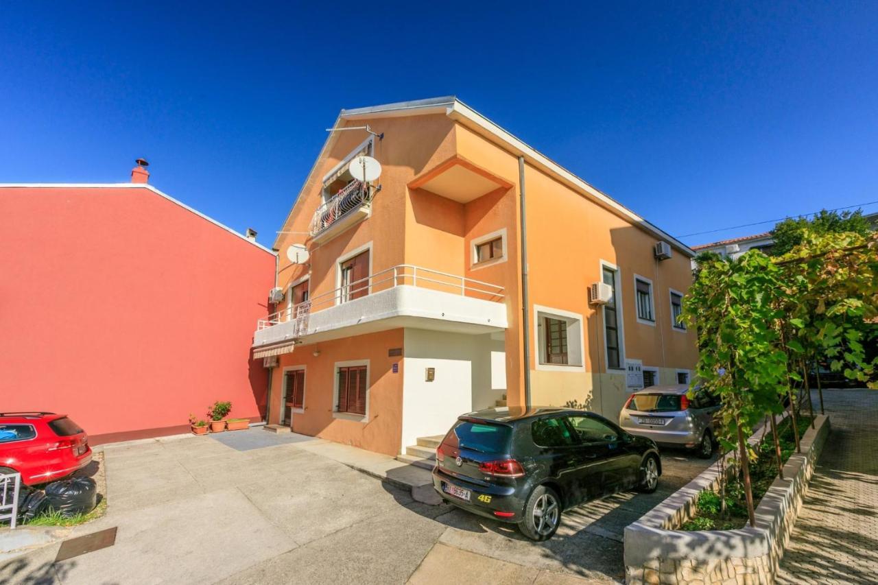 Mare 4 Apartment Crikvenica Bagian luar foto